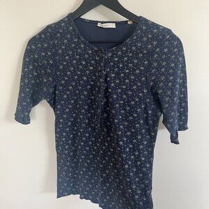 Doen Rare Lucia Henley Tee Navy Windswept Floral Pointelle Cotton Top L